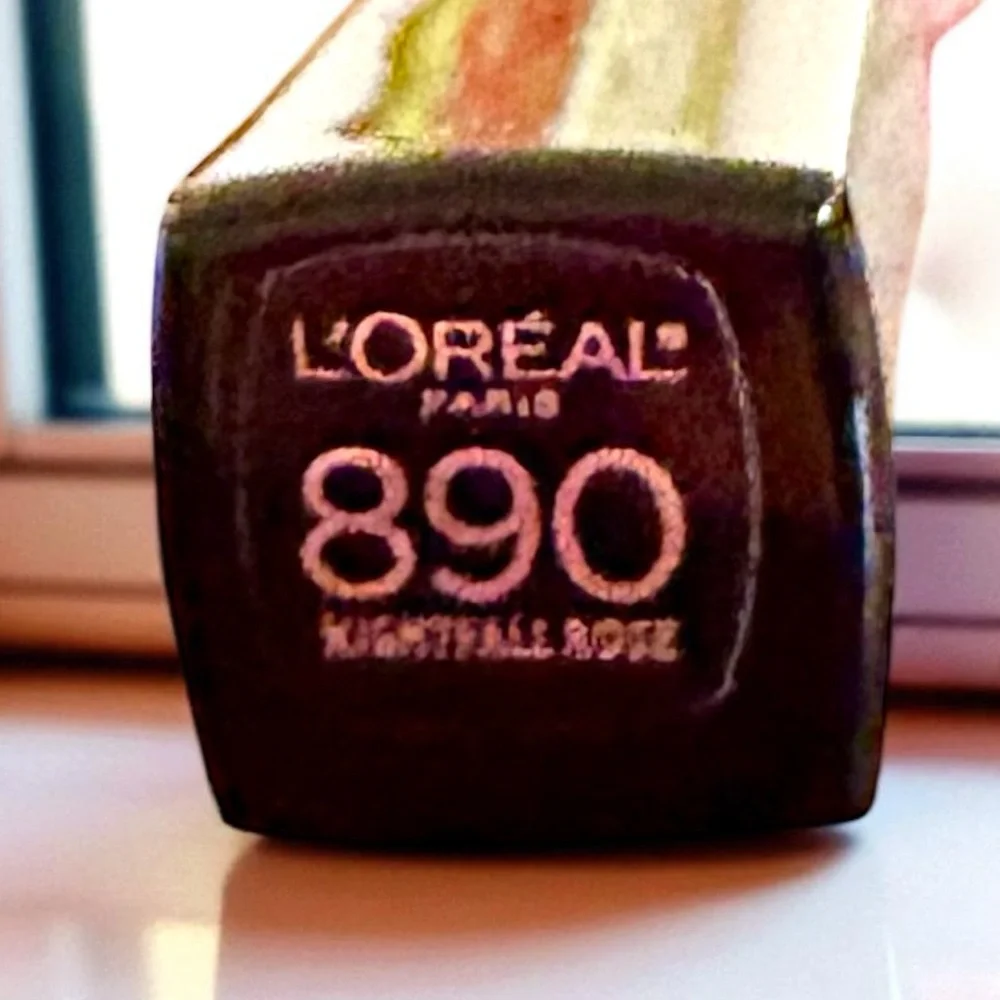 💎 L'Oreal Paris Infallible 8HR Never Fail Lip Gloss Nightfall Rose New